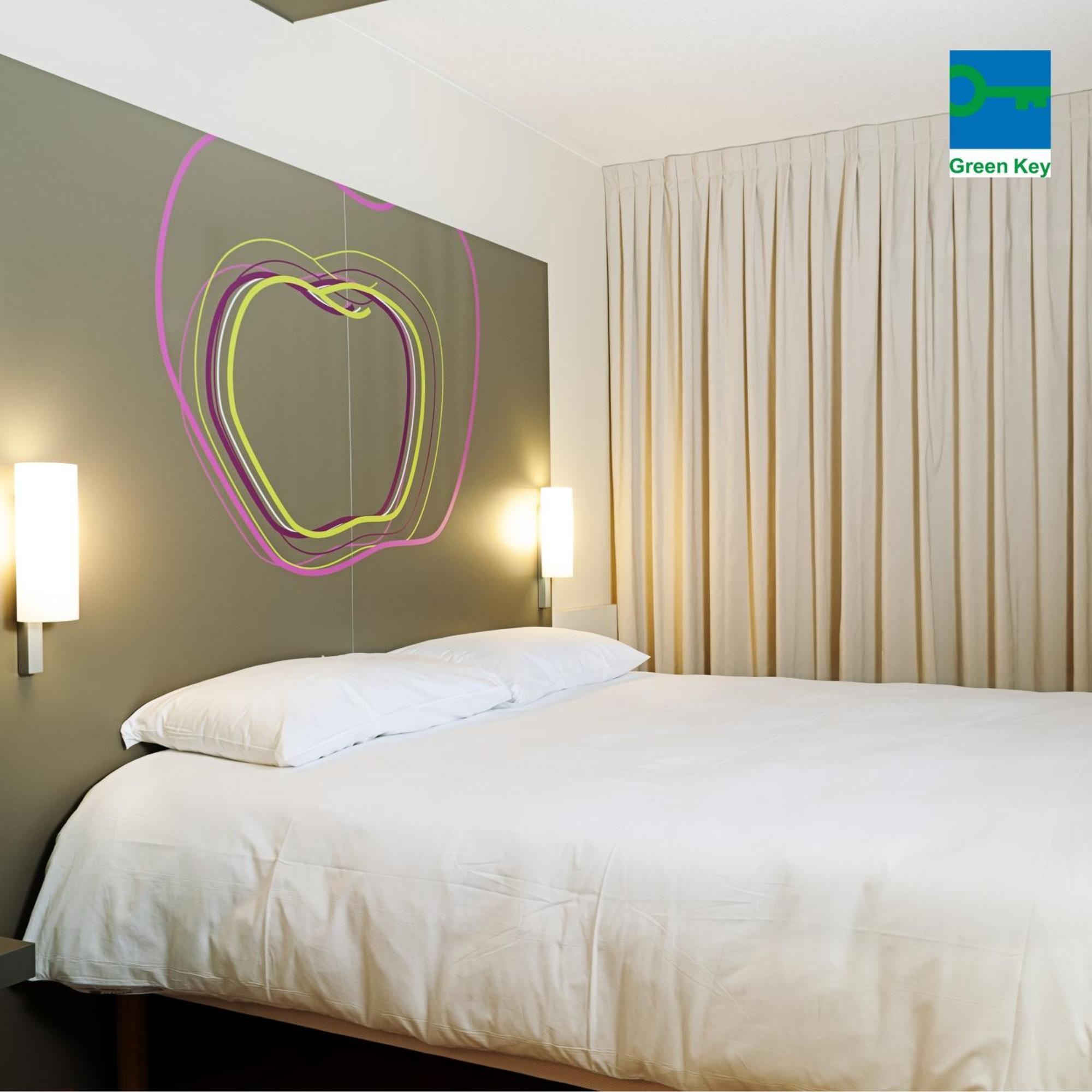 Hotel Ibis Styles Lleida Torrefarrera Екстериор снимка